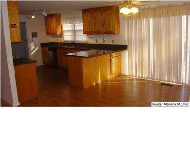 THE DINING AREA IS A GREAT SPACE TO PROVIDE A NATU