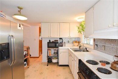 13122 E Stephen Dr, Elizabethtown, IN 47232 - photo 7