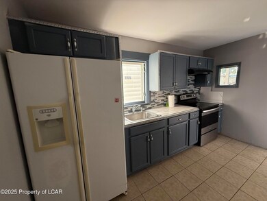 124 Putnam St, West Hazleton, PA 18202 - photo 7