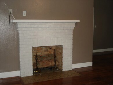 1900 Avenue M, Bay City, TX 77414 - photo 3