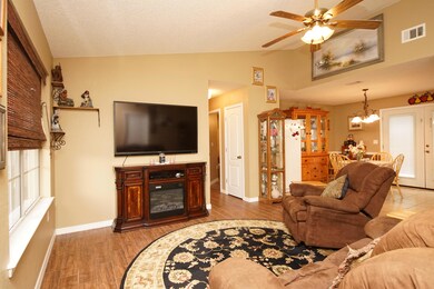 5790 Kellie Dr, Crestview, FL 32539 - photo 3