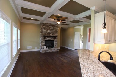 4614 Fairvue Farm Blvd, Bowling Green, KY 42104 - photo 5