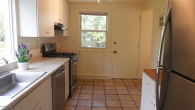 10 Pierce Rd, Riverside, CT 06878 - photo 4