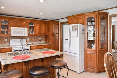 Kitchen comes fully applianced.