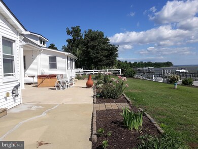 17478 Rock Point Rd, Newburg, MD 20664 - photo 2