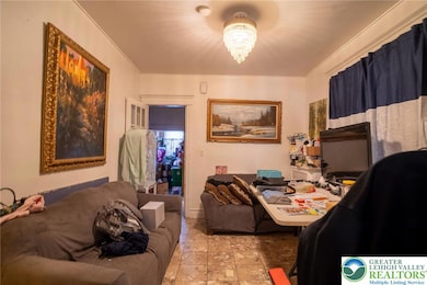 719 N 11th St, Allentown, PA 18102 - photo 5