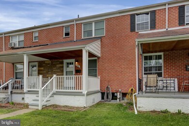 1042 Foxcroft Ln, Essex, MD 21221 - photo 4