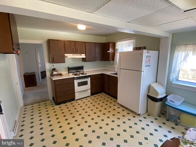 2405 Willow Dr, Wilmington, DE 19804 - photo 4