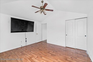 77 Lorraine Loop, Staten Island, NY 10309 - photo 2