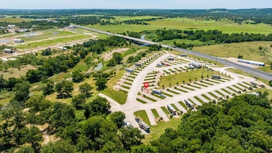 4584 Highway 290 unit 304R, Fredericksburg, TX 78624 - photo 4