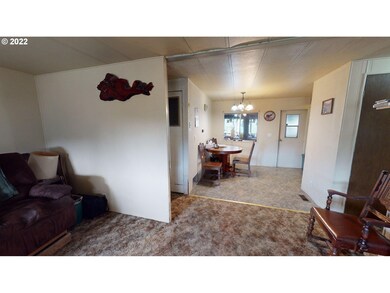 45275 Hwy 242, Myrtle Point, OR 97458 - photo 6