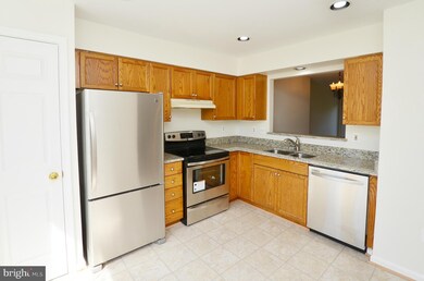 206 Heaton Ct, Purcellville, VA 20132 - photo 2