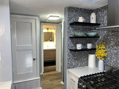 7801 Shoal Creek Blvd unit 245, Austin, TX 78757 - photo 6