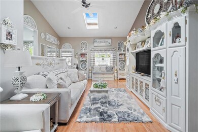 25 Wharf Rd, Warwick, RI 02889 - photo 6