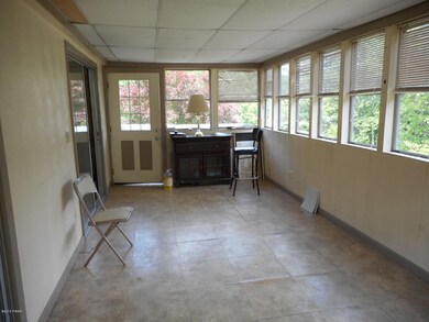 127 Decker Ln, Matamoras, PA 18336 - photo 7