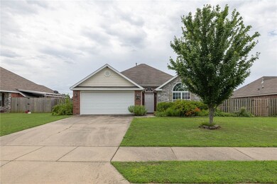 1533 Leesburg Ave, Springdale, AR 72764 - photo 7