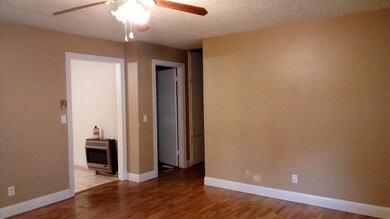 2016 S Village Ln, Bolivar, MO 65613 - photo 2