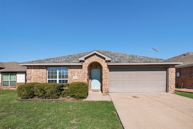 1424 Jacksons Run, Greenville, TX 75402 - photo 2