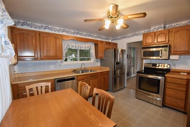 119 Baxter St, Rutland, VT 05701 - photo 6