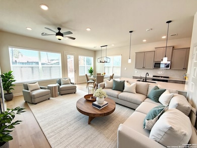 5843 Whitby Rd unit 7, San Antonio, TX 78240 - photo 3