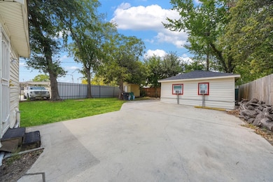 8041 Howard Dr unit 1, Houston, TX 77017 - photo 7