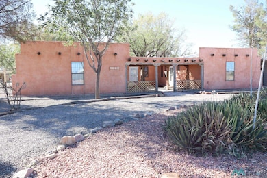 1416 W Elm St, Deming, NM 88030 - photo 2