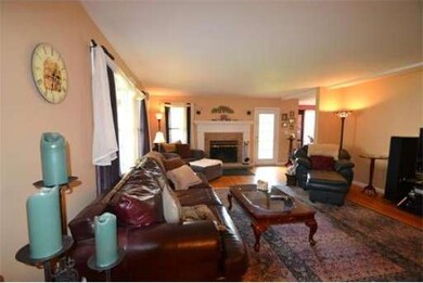 113 Photine Dr, Lowell, MA 01854 - photo 3