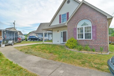 363 Preservation Cir, Johnson City, TN 37601 - photo 3