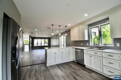 2482 5th St unit A, Fort Lee, NJ 07024 - photo 3