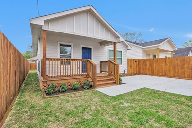 3920 Falls St, Houston, TX 77026 - photo 3