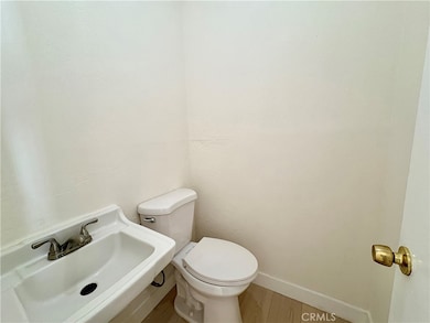 660 E 6th St unit A, Azusa, CA 91702 - photo 4