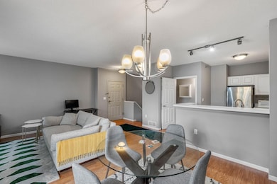 680 N 2nd St unit 403, Minneapolis, MN 55401 - photo 3