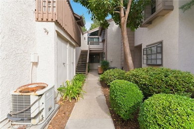 26701 Quail Creek unit 74, Laguna Hills, CA 92656 - photo 2