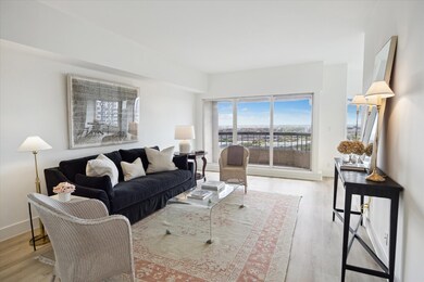 The Spires unit 1905, Houston, TX 77030 - photo 2