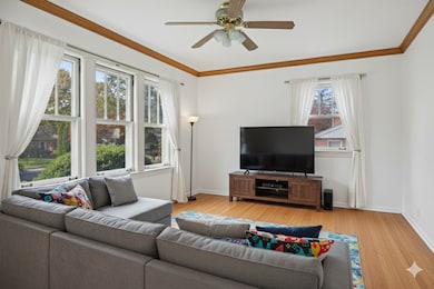 543 Columbia Ave, Des Plaines, IL 60016 - photo 4