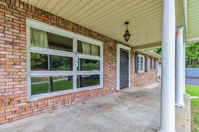253 S Mill St, Linden, TN 37096 - photo 4