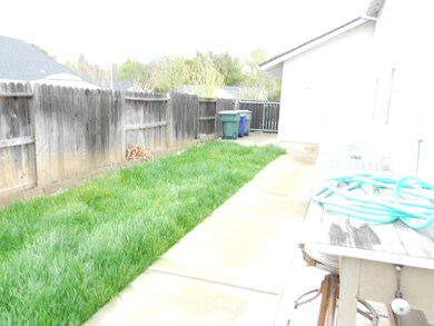 3278 Lawrence Rd, Redding, CA 96002 - photo 5