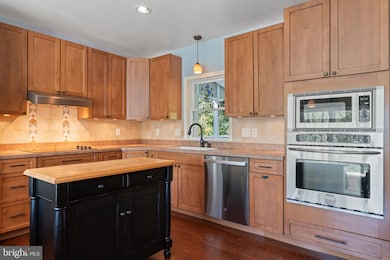 7127 Wilson Rd, Marshall, VA 20115 - photo 4