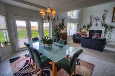Dining room to living area