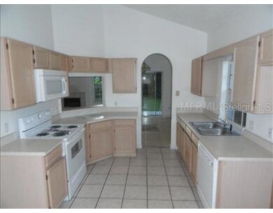 Kitchen - 8555 Fort Thomas - Kitchen