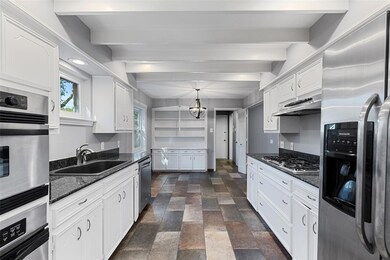 6251 Danbury Ln, Dallas, TX 75214 - photo 4