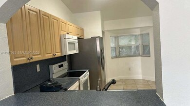1250 SE 28th Ct unit 203, Homestead, FL 33035 - photo 7