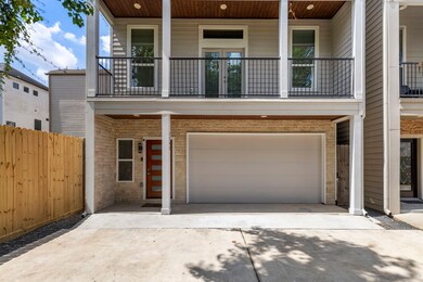 1242 W 26th St, Houston, TX 77008 - photo 2