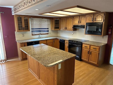 521 51st St, West Des Moines, IA 50265 - photo 4