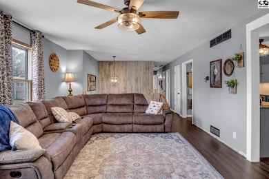 1324 Highland Dr, McPherson, KS 67460 - photo 3