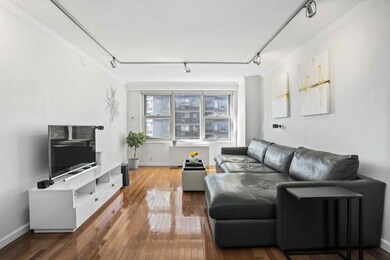 New York Towers unit 15-R, New York, NY 10010 - photo 2