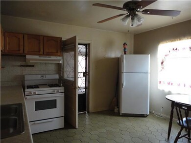 7753 Maverick Ave, El Paso, TX 79915 - photo 7