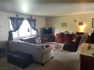 533 Tinsmith Ct, Toms River, NJ 08753 - photo 6