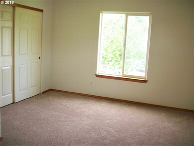 unlisted-address, Portland, OR 97230 - photo 6