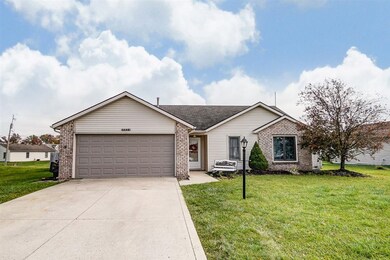 12824 Country Shoal Ln, Grabill, IN 46741 - photo 3